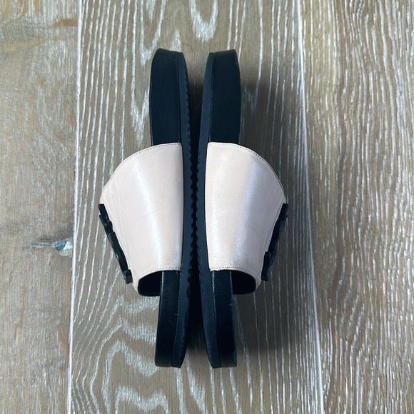 Saint Laurent Joan Logo Leather Slides - Picture 4 of 5